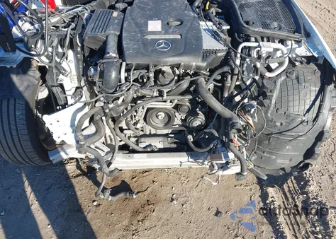 2016 Mercedes-Benz C 300 4Matic из США, поврежденный, VIN 55SWF4KB5GU138335